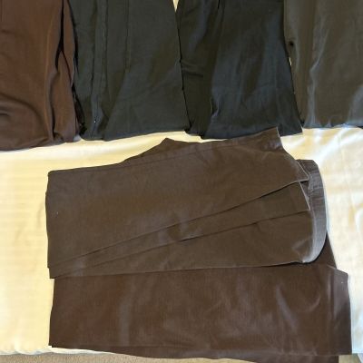 Six Pair Of Ladies EUC Black And Brown Capri And Ankle Size S/M