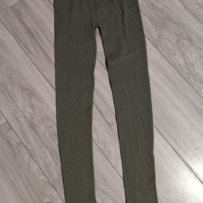 GREEN ONE STEP UP  PANTS/LEGGINGS SIZE SMALL/MED