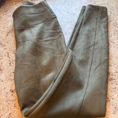 WHITE HOUSE BLACK MARKET NWT WOMEN'S SIZE 6R GREEN ULTRA  SUEDE LEGGING STYLE 57