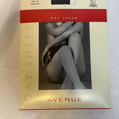 Avenue Day Sheer  Pantyhose Navy Size A  Hosiery