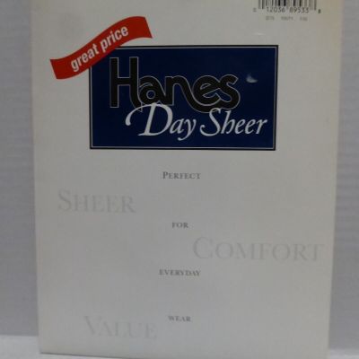 HANES Day Sheer Control Top Pantyhose Gentle Brown Size AB