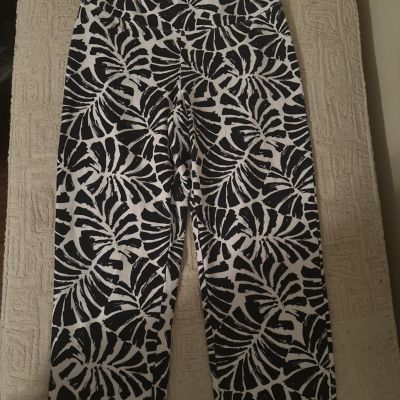 Teezher Size M Black White Cotton Spandex Leggings NWOT