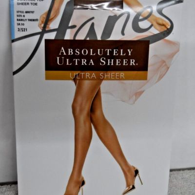 Hanes  Absolutely Ultra Sheer Control Top Pantyhose Barely There B 707