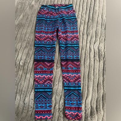 NWOT LuLaRoe One Size OS Leggings Blue Cranberry Pink Fun Print Soft