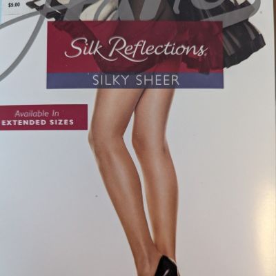 Silk Reflections Panty Hose Cool Comfort Little Color #718 Control Top