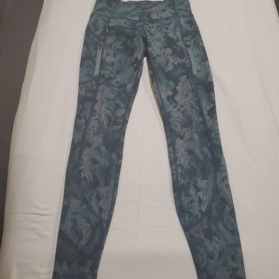 Athleta Green Camo Athleisure Yoga/exercise Leggings . Ladies Size XS