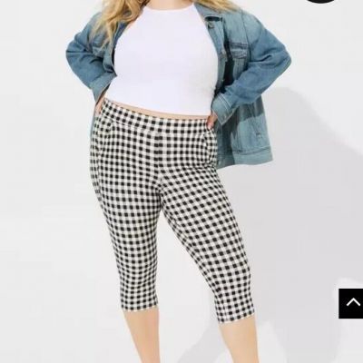 Torrid Size 2 Pedal Pusher Pocket Legging. Gingham. Worn Once