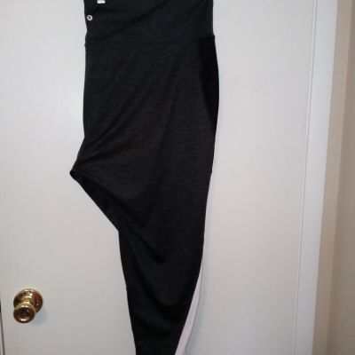 Ladies plus size NWOT  7/8 ankle leggings by XERSION size 3X