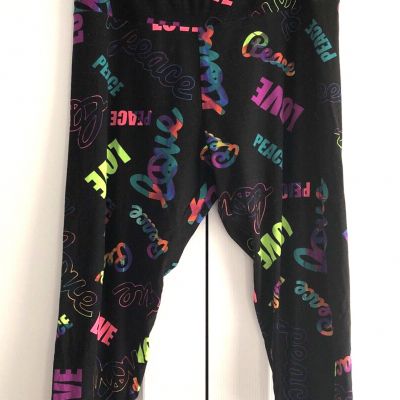 No Boundaries Women's  Capri Leggings Size XXXL (21) Black with Love & Peace