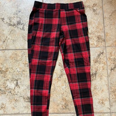 Torrid Red and Black Plaid with White Accents Leggings NWOT - Size 1