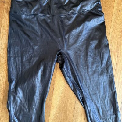 Fabletics Shiny Faux Leather Black Leggings Womens XXL Motion 365+