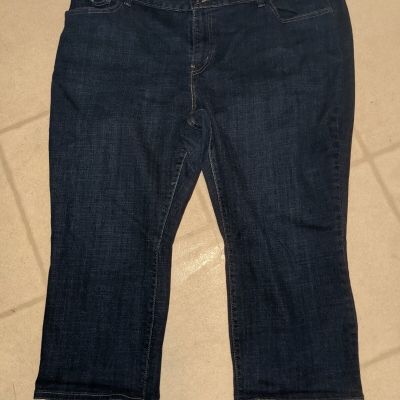 Levi Strauss woman's Jean Capris size 24M (44 inch waist)