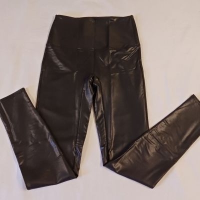 Jane and Bleecker  Women's Black Faux Leather Leggings Size Large