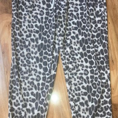 NEW Cherish Womans Thermal Animal Print Leggings Joggers Size L