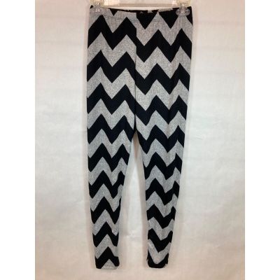 Women's Straight Legged Black & Gray Striped  Ankle Length Fashion Legging