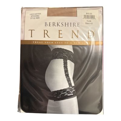 Berkshire Trend Nude Lace Garter Stockings Style 4909 Sz A-B European Styling