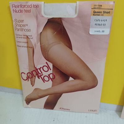 Vintage JCPenney sheer caress control top pantyhose Suntan Queen Short.