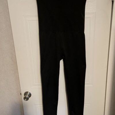 New NWOT Maternity Leggings Black Everyday Belly Support pregnant Women's size M