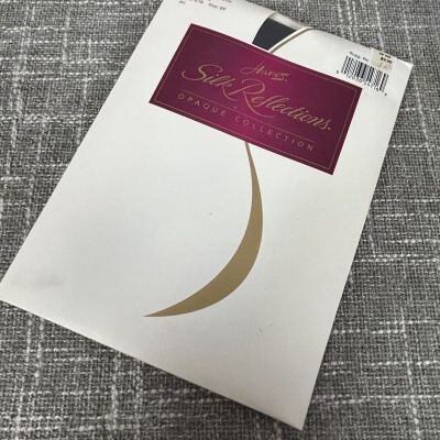 Vintage Silk Reflections Pantyhose Size EF Up to 190 lbs Jet Black Hosiery