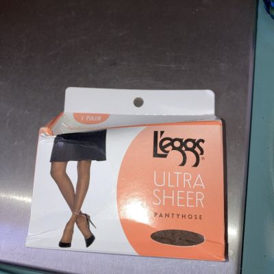 Leggs Ultra Sheer Size C Coffee Reinforced Pantyhose