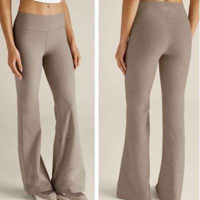 Beyond Yoga Spacedye 90's Low Rise Flare Legging Pants in Birch Heather Sz L