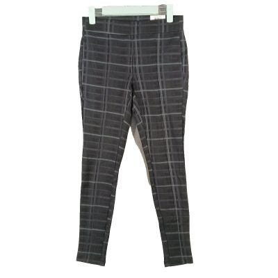 NWT $42 STYLE&CO Plaid Ponte Leggings Small(4-6) Petite Mid Rise gray Black