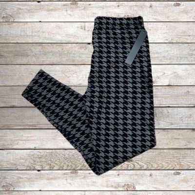 Women’s Leggings Classic Houndstooth Gray Plus Size 1X-2X NWT Stretchy Soft