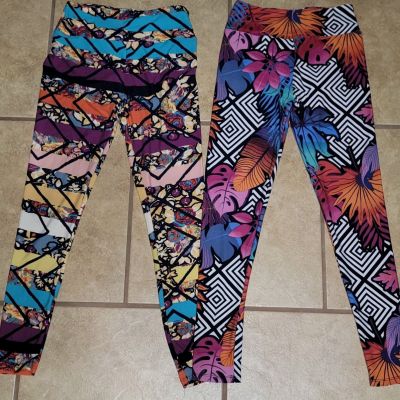 2 Pair Of LuLaRoe Leggings Pants OS One Size Colorful Floral & Island Design