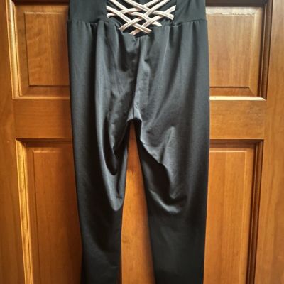 SHEIN Women's Xs High Waist Yoga Pants Style Stretchy Leggings - Black NWOT