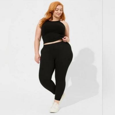 Torrid Crop Signature Waist Rib Knit? Pocket Legging - Black - Medium