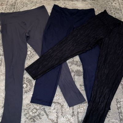 Set Of 3 Pairs Of Leggings Sz XXL   2X Grey, Blue, Grey/Blue Camo