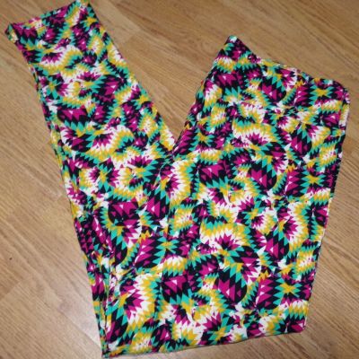 NEW LuLaRoe Leggings TC2 18W & UP One Size Curvy  Pink Green aztec