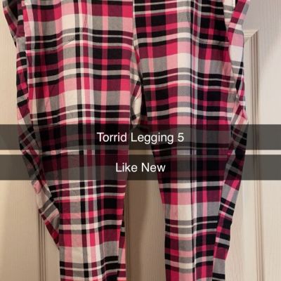 Torrid Leggings Size 5X With Pockets Pink And Black Plaid