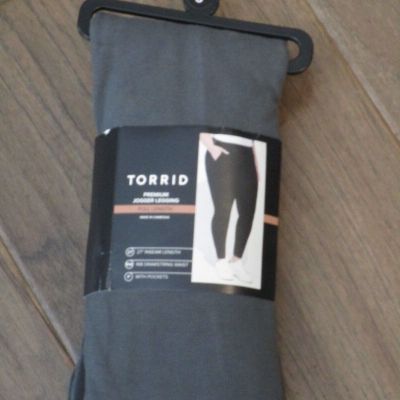 TORRID FL SIGNATURE WAIST JOGGER POCKET LEGGINGS IN DARK GRAY SIZE 3 (3X/ 22-24)