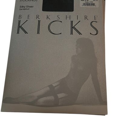 Berkshire Kicks Stockings Fantasy Black Size A-B Style No. 1550 vintage 1988