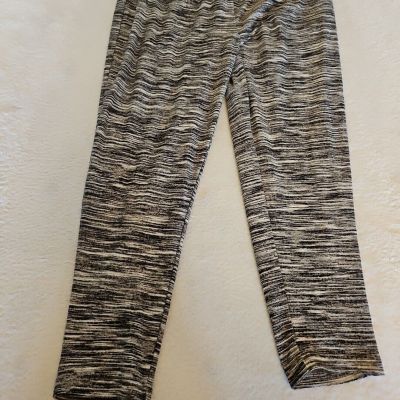 Terra & Sky Women's Plus Size Full Length Leggings Black White 2X 20W-22W