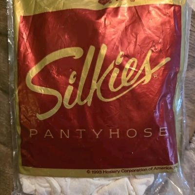 Vintage 1990's Silkies Total Leg Control Pantyhose 308 Medium-White- G5