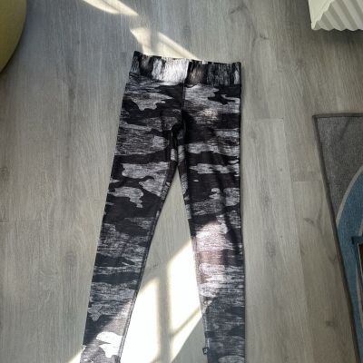 Terez Pants Size Small Leggings Camouflage Print Camo Activewear Yoga Workout