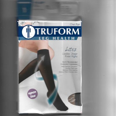 New Truform Leg Health Knee High Stockings, Size Large, Nude Color in Box