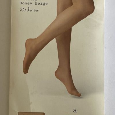 A New Day Target Control Top Hosiery Sheer Pantyhose Honey Beige 20 Denier S/M