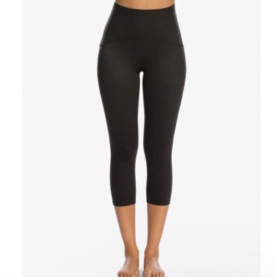 Spanx Shaping Compression Leggings Knee Length Size 1X Women’s Solid Black