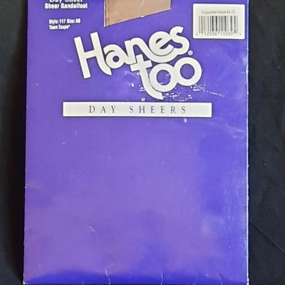 Hanes Too Sheer Pantyhose Sandalfoot Town Taupe style:117 Size:AB.