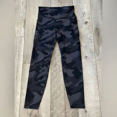 Old Navy Active Go Dry Camouflage Leggings