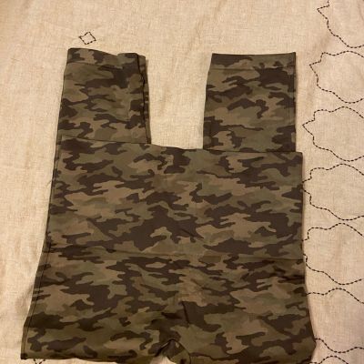 EUC Spanx Camo Leggings - Size 2X