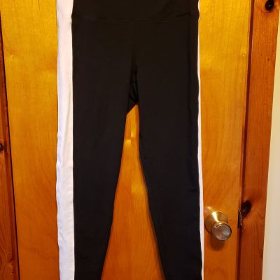 Women's NWOT Express Black & White Cotton Leggings size M