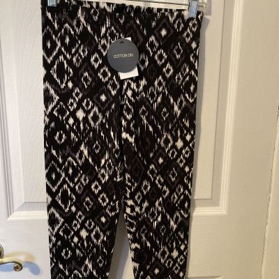 ladies leggings size M