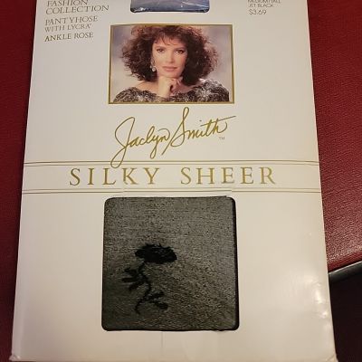 VINTAGE Jaclyn Smith Silky Sheer Pantyhose M/T Jet Black Ankle Rose (RARE) New