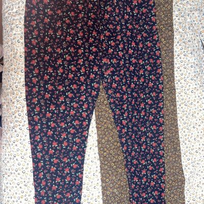 No Boundaries NOBO Juniors Black With Flowers Legging Size XXL/19