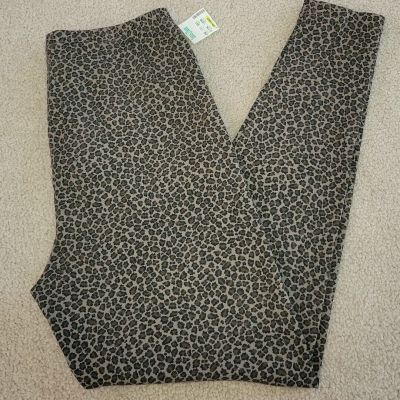 New Tropism leopard print leggings women's size medium. From Stein Mart....