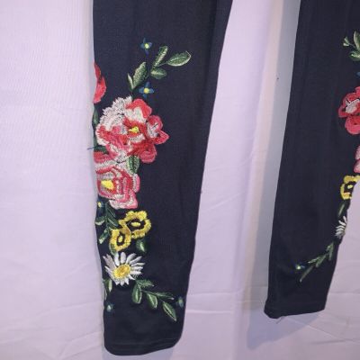 Embroidered Floral Leggings Navy Blue Size Large Retro-Style Hippie Inspired